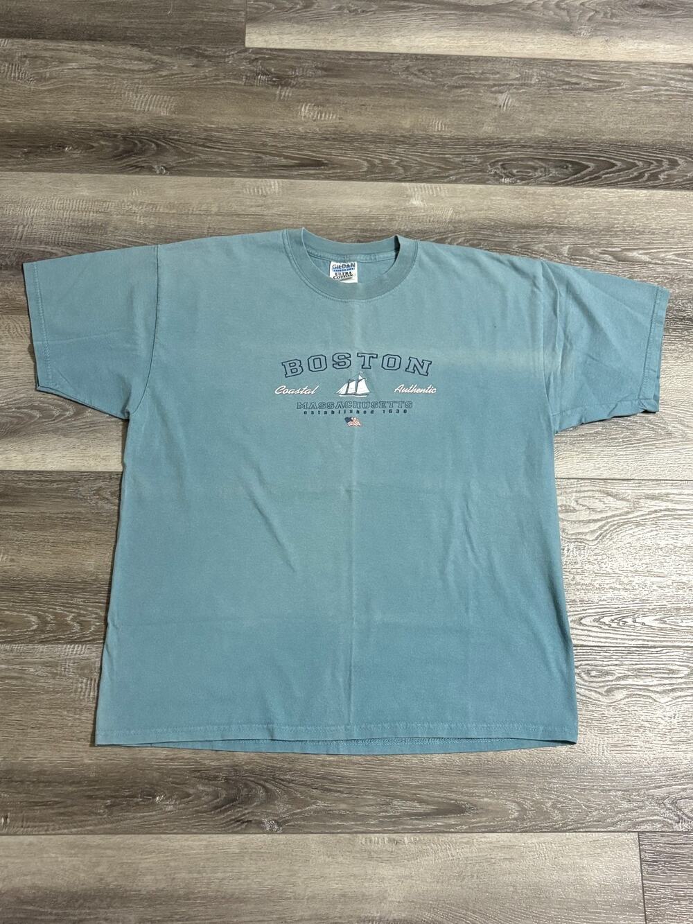 Vintage Boston Massachusetts Sailboat Faded Green Shirt Retro Y2K - Men’s XL